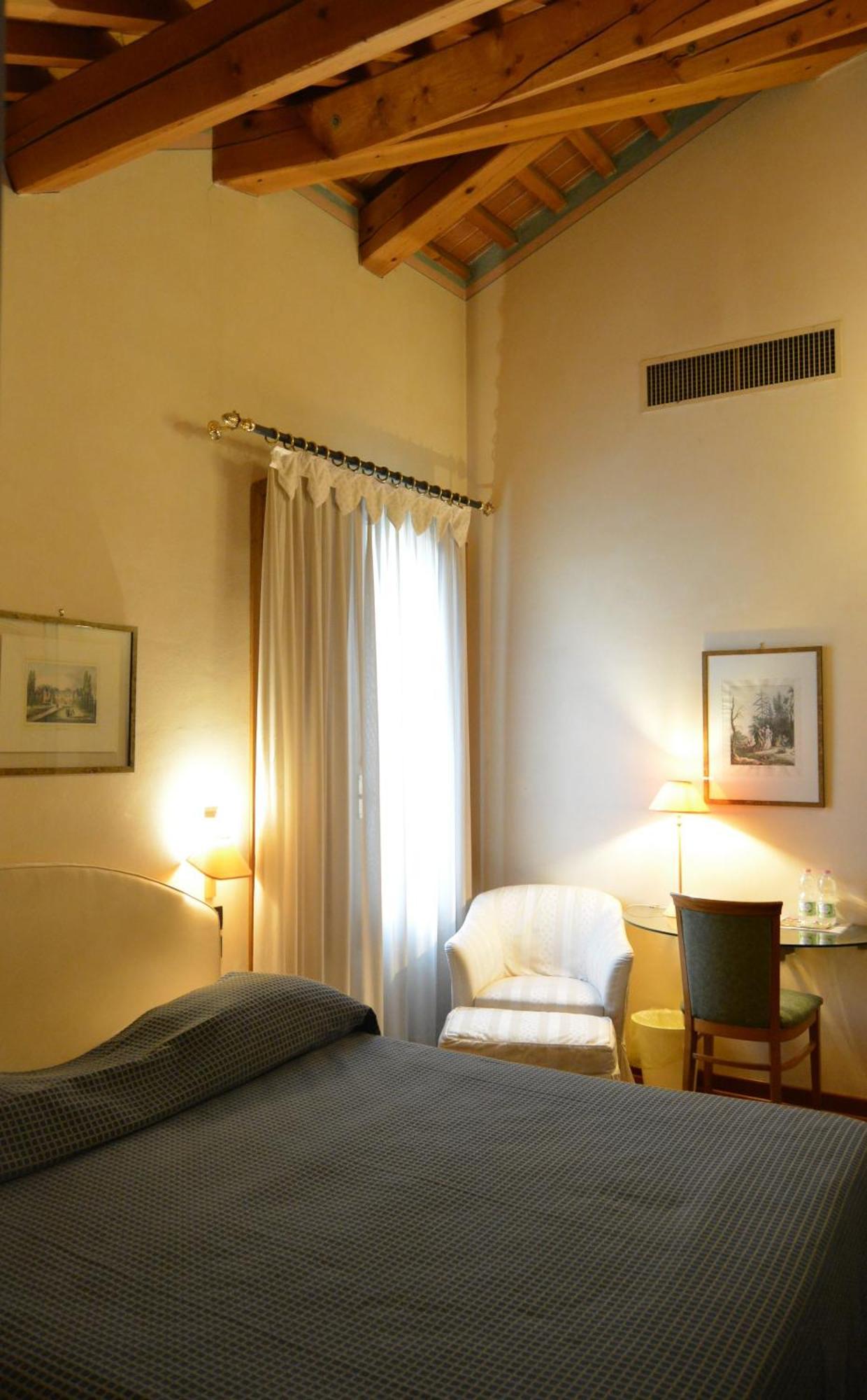 Hotel La Torre Torreglia Bagian luar foto