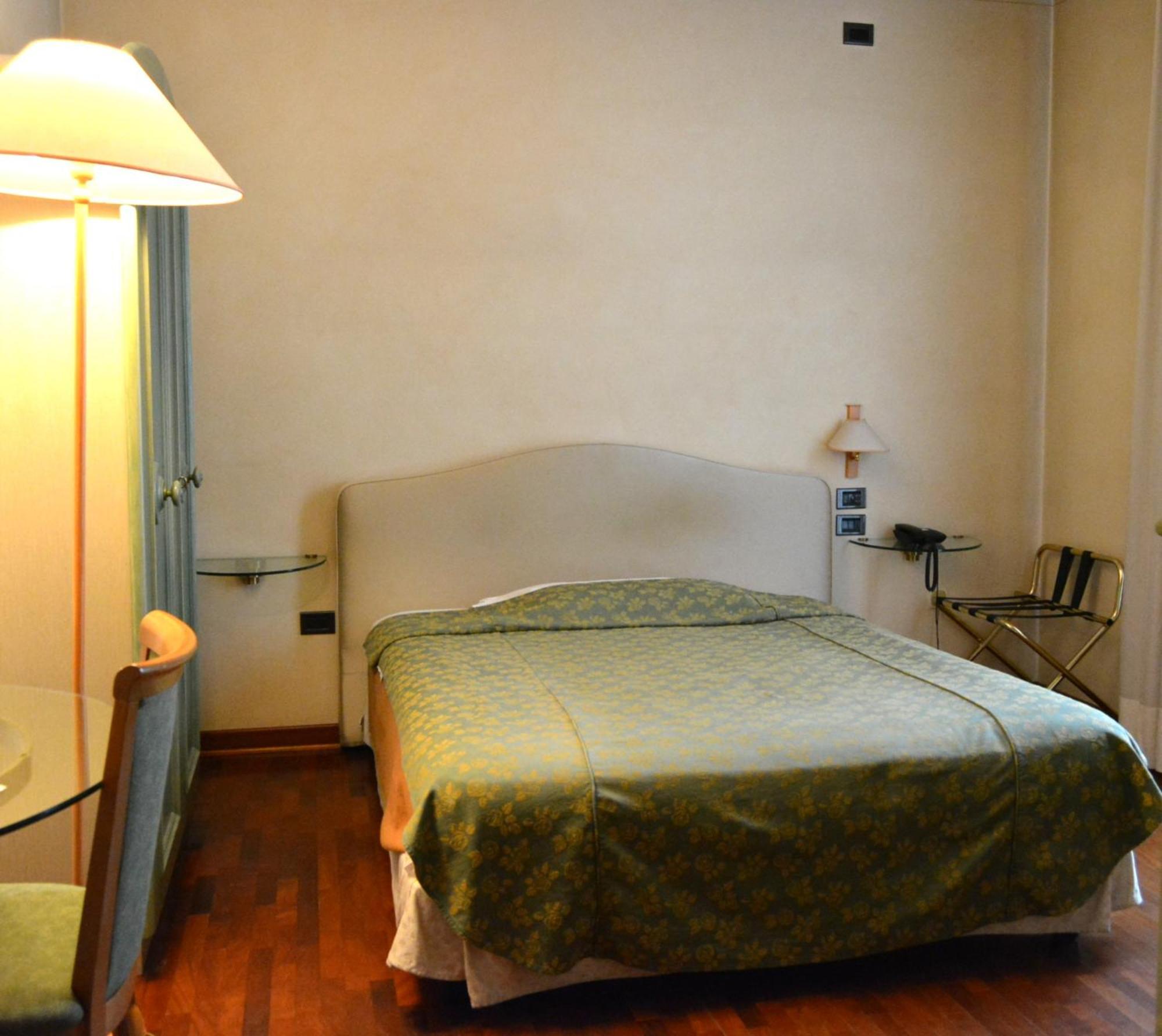 Hotel La Torre Torreglia Bagian luar foto