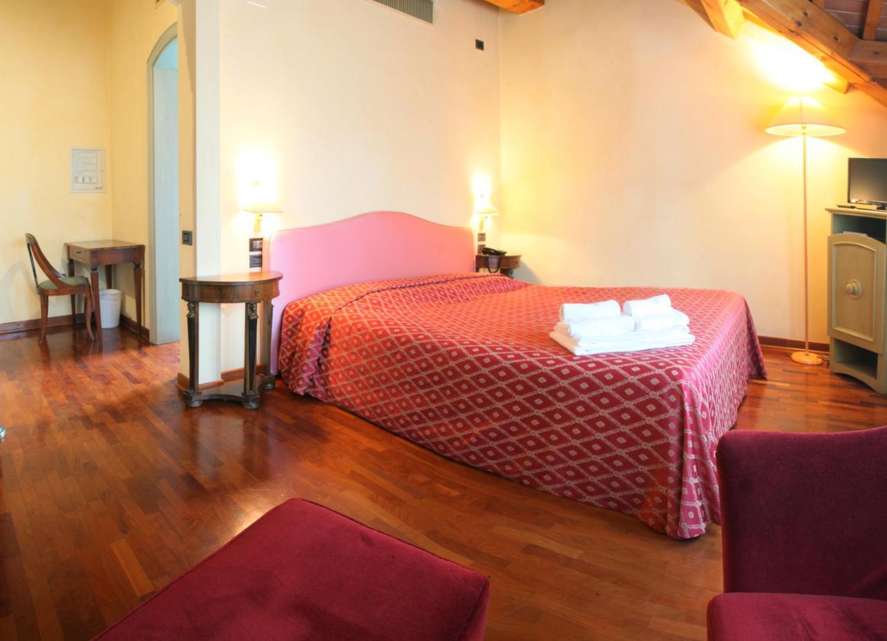 Hotel La Torre Torreglia Bagian luar foto